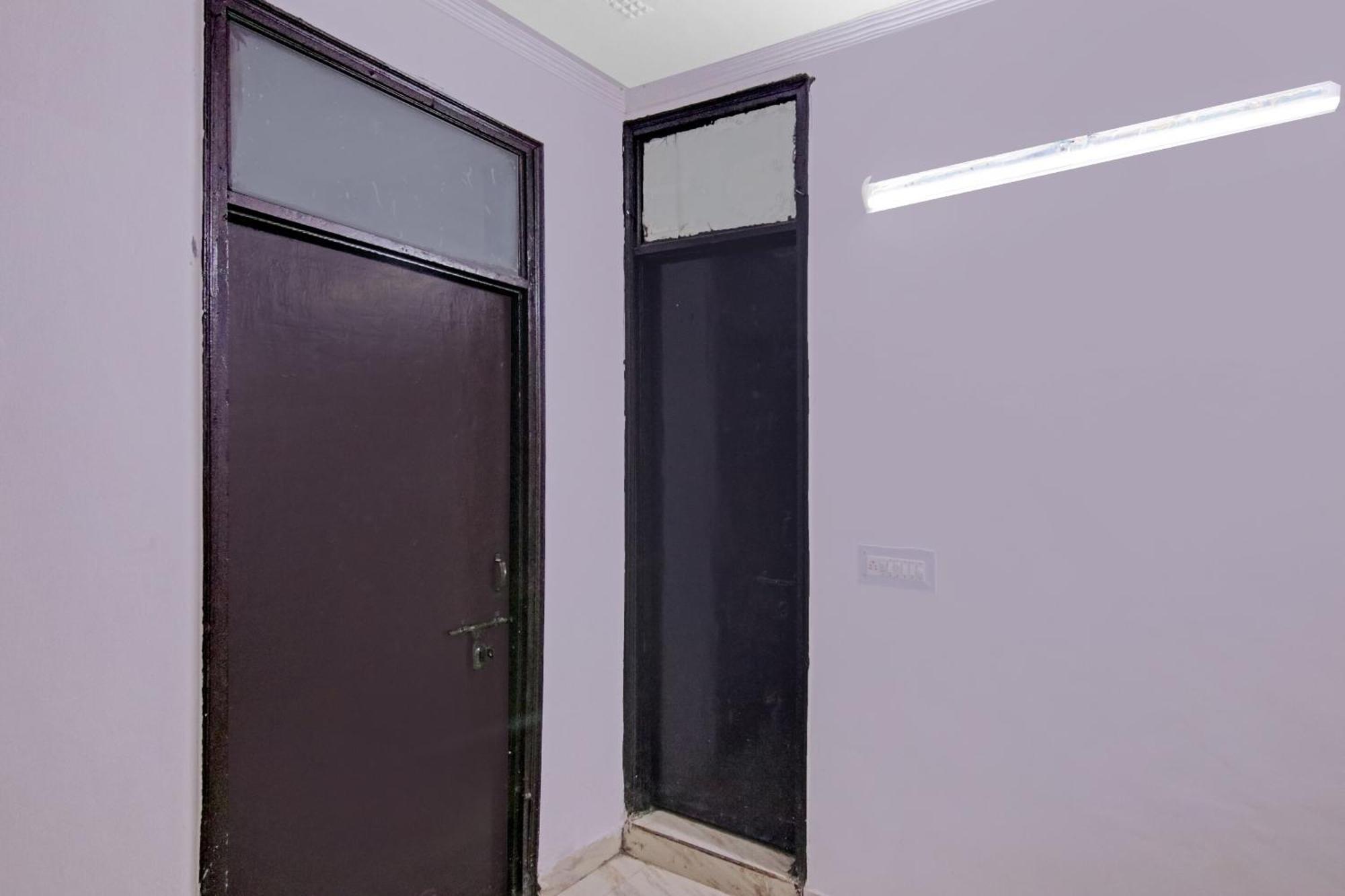 Hotel O Chaudhary Villa New Delhi Ngoại thất bức ảnh