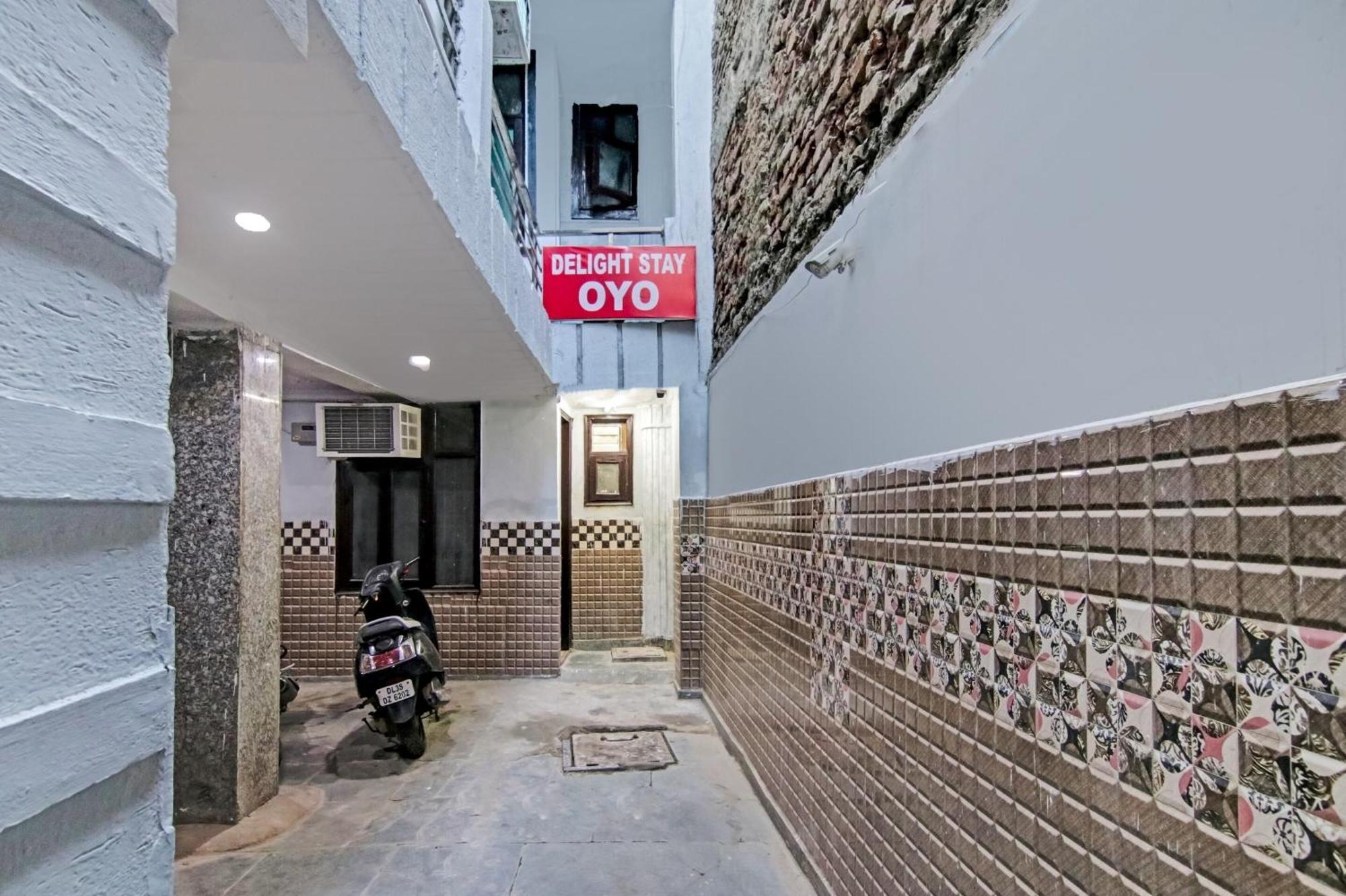 Hotel O Chaudhary Villa New Delhi Ngoại thất bức ảnh